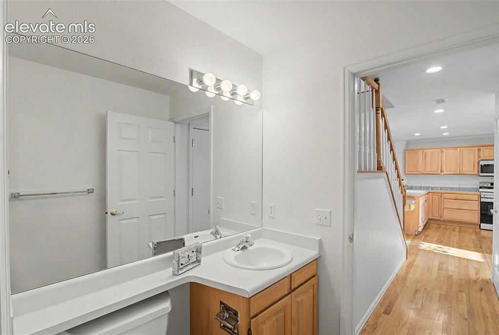 Image 15 of 39: Bathroom