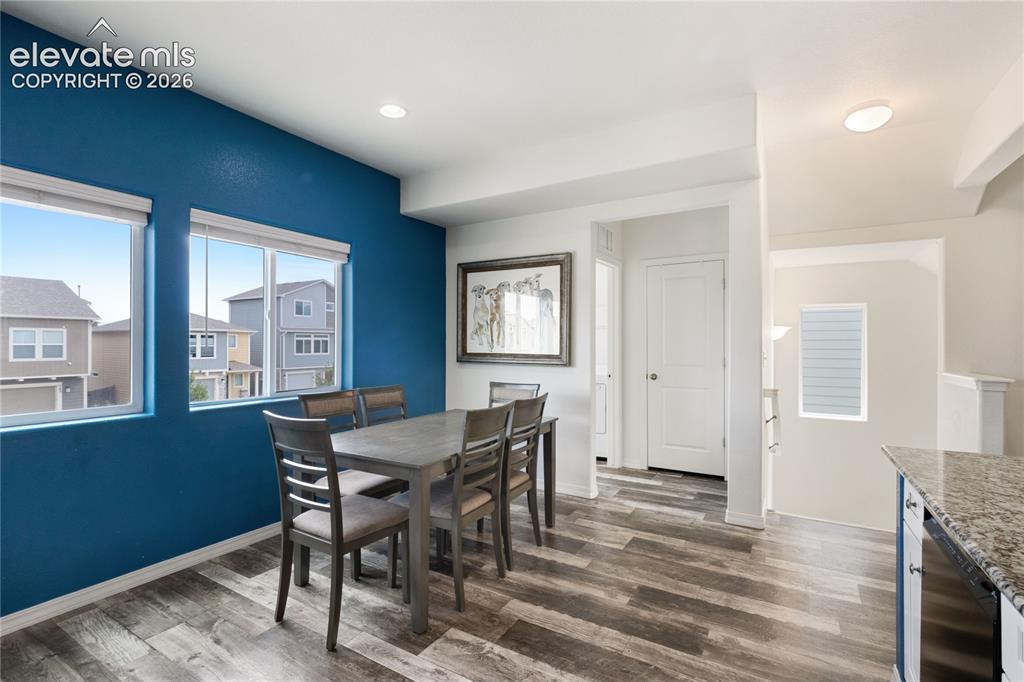 Image 11 of 37: Dining Area