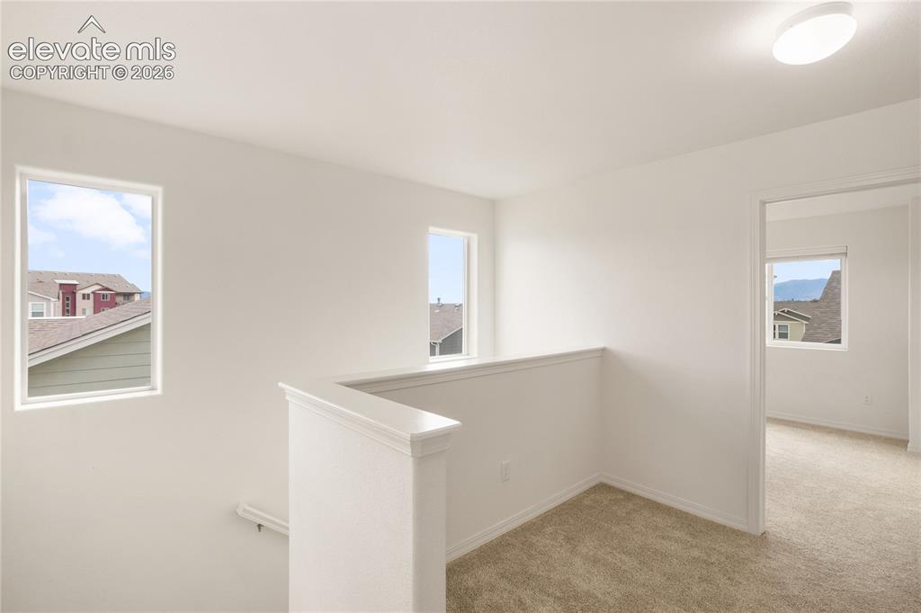 Image 19 of 37: Loft
