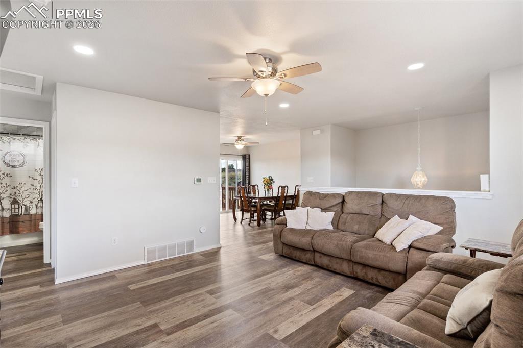 Image 4 of 27: Living Room