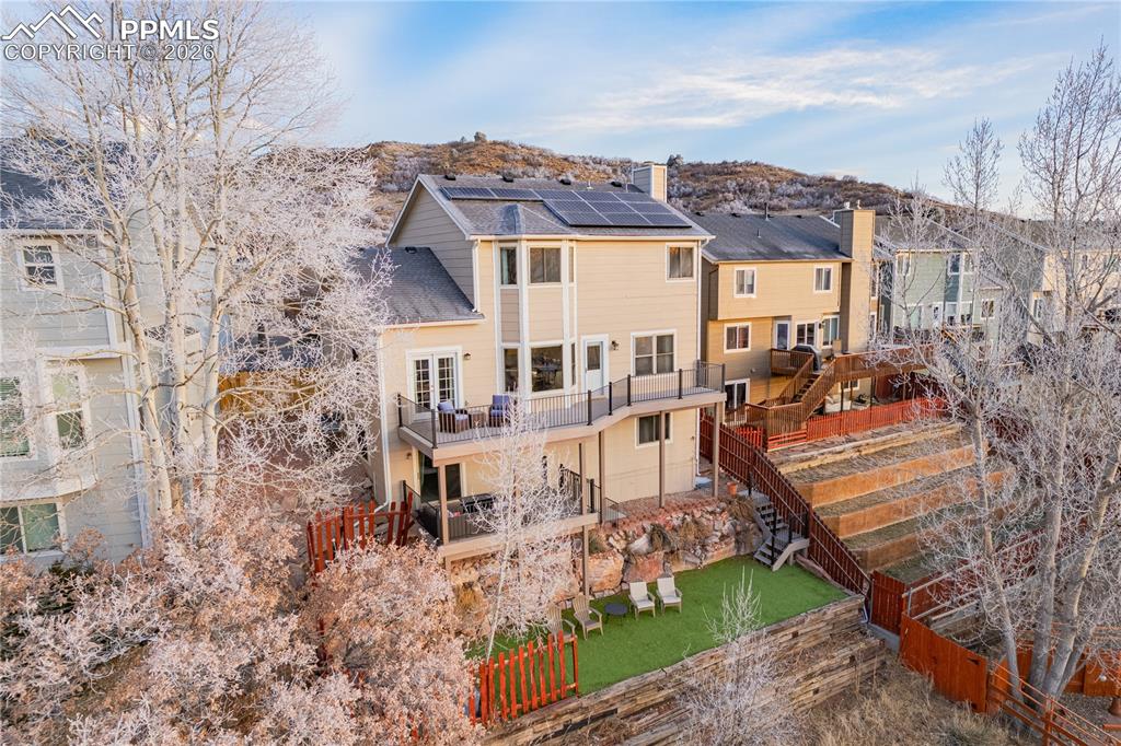 Image 50 of 50: Back of Structure