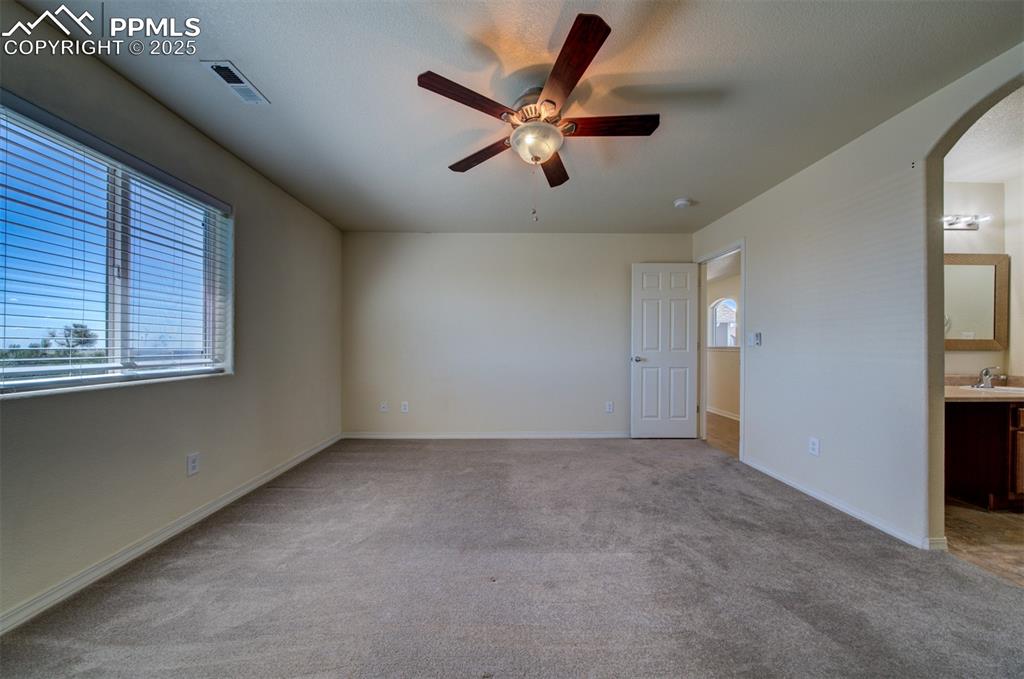 Image 11 of 30: Bedroom