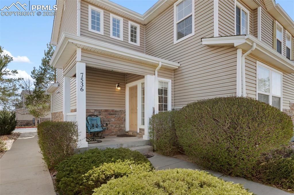 Image 2 of 37: Entry