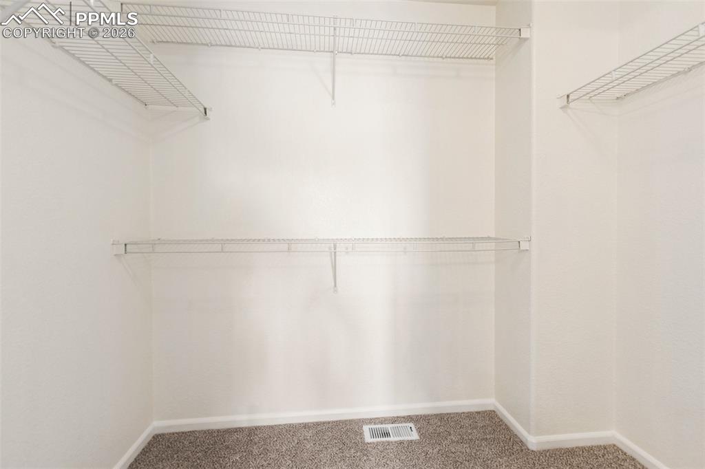 Image 29 of 37: Closet