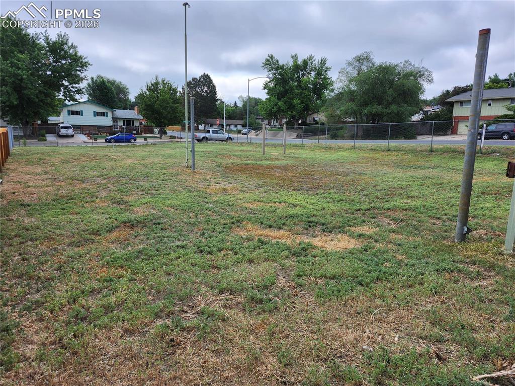 Image 5 of 6: No Description Available