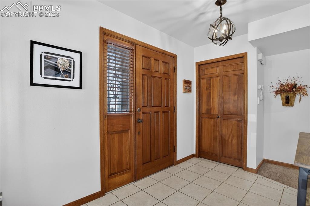 Image 2 of 29: Entry