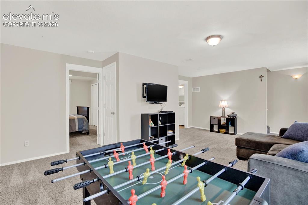 Image 32 of 40: Game Room