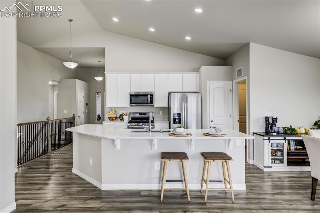 Image 11 of 50: Kitchen