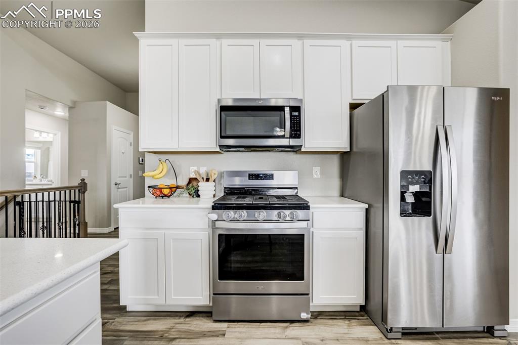 Image 14 of 50: Kitchen