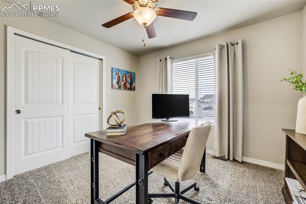 Image 24 of 50: Bedroom