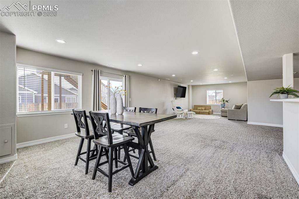 Image 35 of 50: Family Room