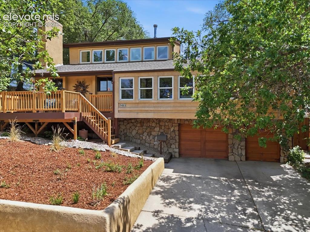 Image 11 of 50: Front of Structure