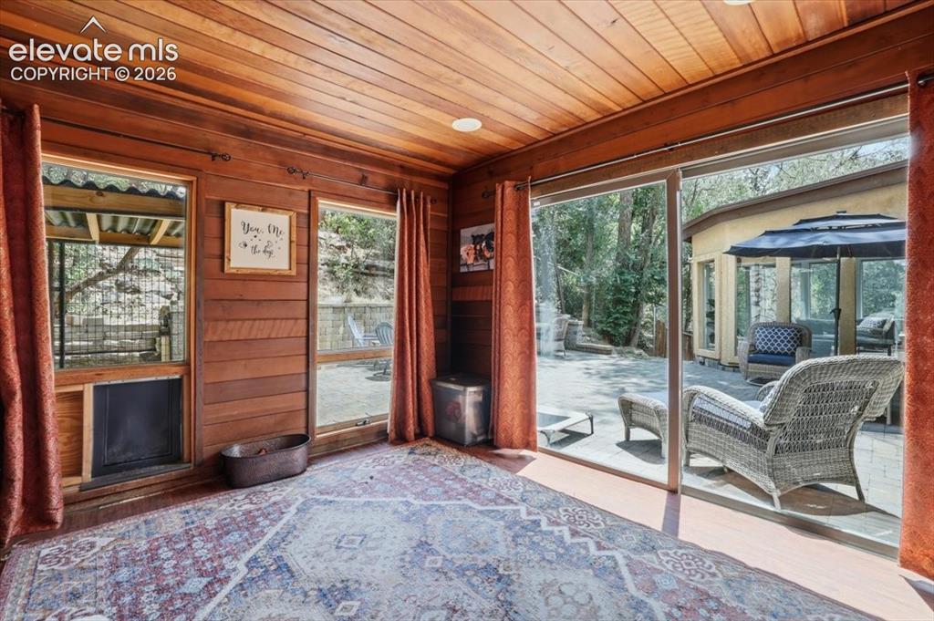 Image 39 of 50: Flex Room: Ideal for a hot tub, hobbies, yoga, pets, and more.