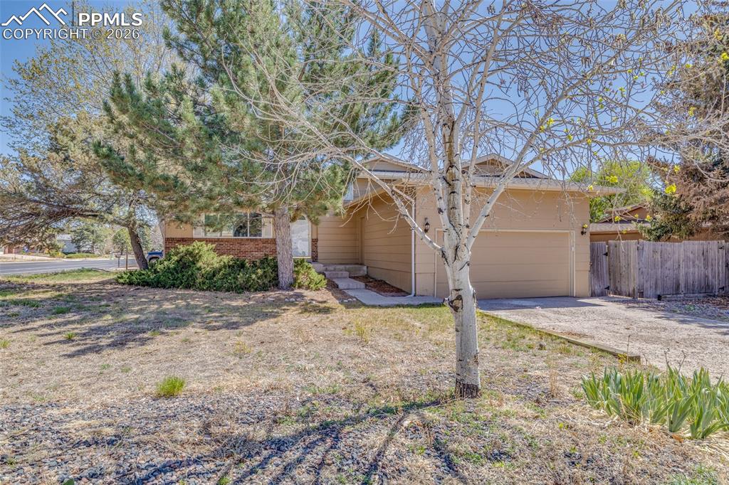 Image 2 of 30: Front of Structure