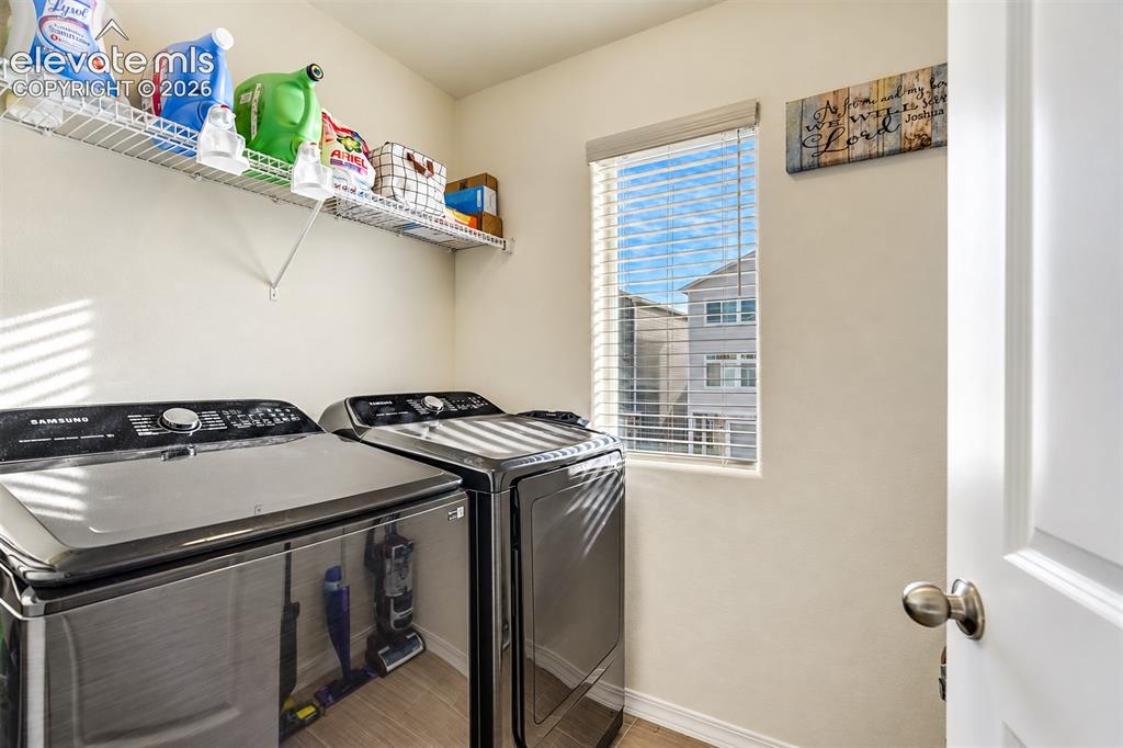 Image 8 of 18: Laundry