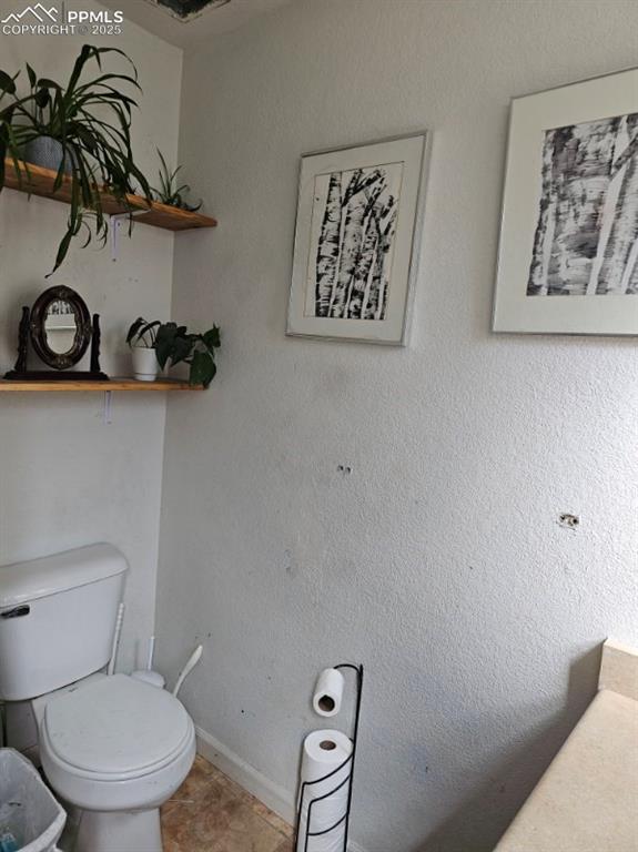 Image 15 of 26: Bathroom