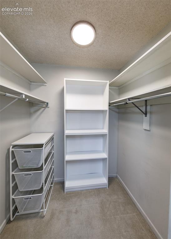 Image 30 of 49: Closet