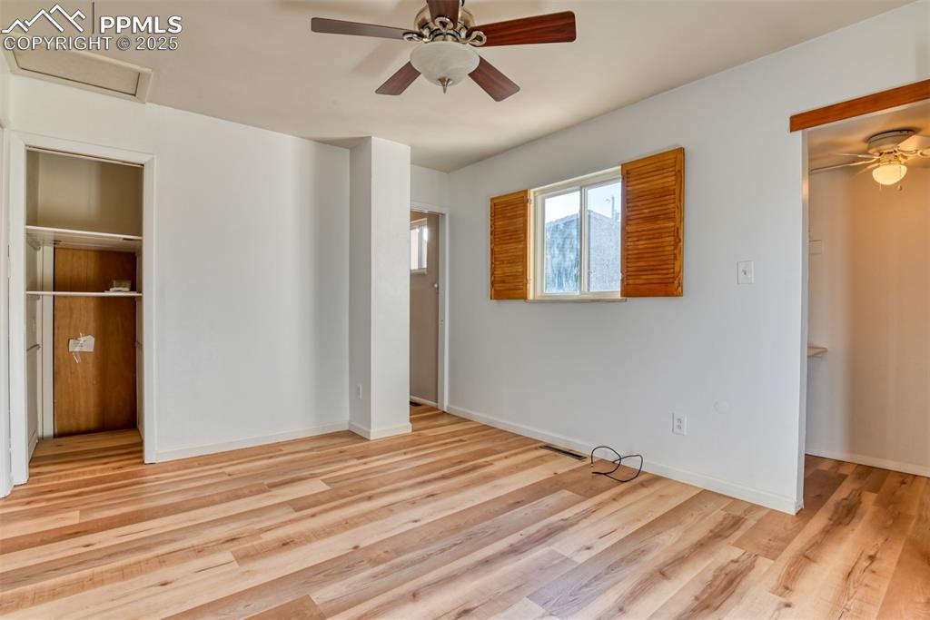 Image 23 of 49: Bedroom