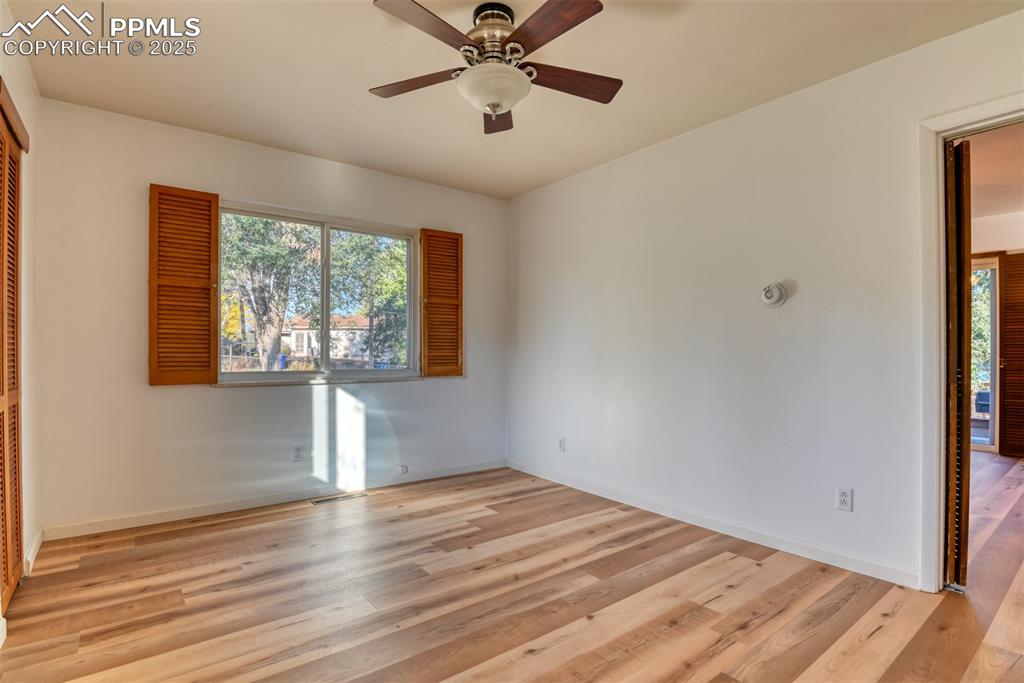 Image 25 of 49: Bedroom