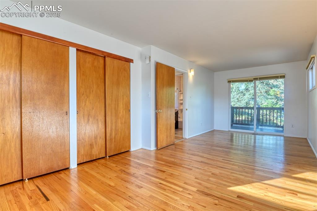 Image 29 of 49: Bedroom