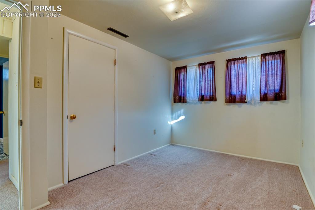 Image 39 of 49: Bedroom