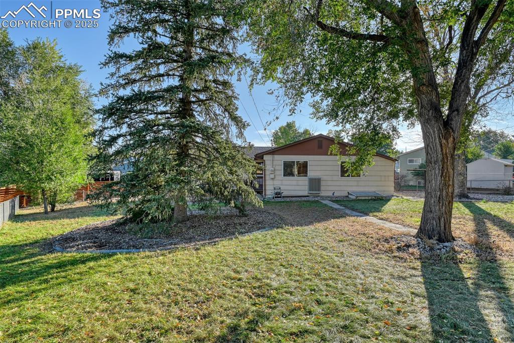 Image 5 of 49: Front of Structure