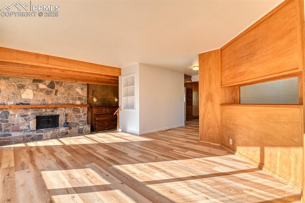 Image 8 of 49: Living Room