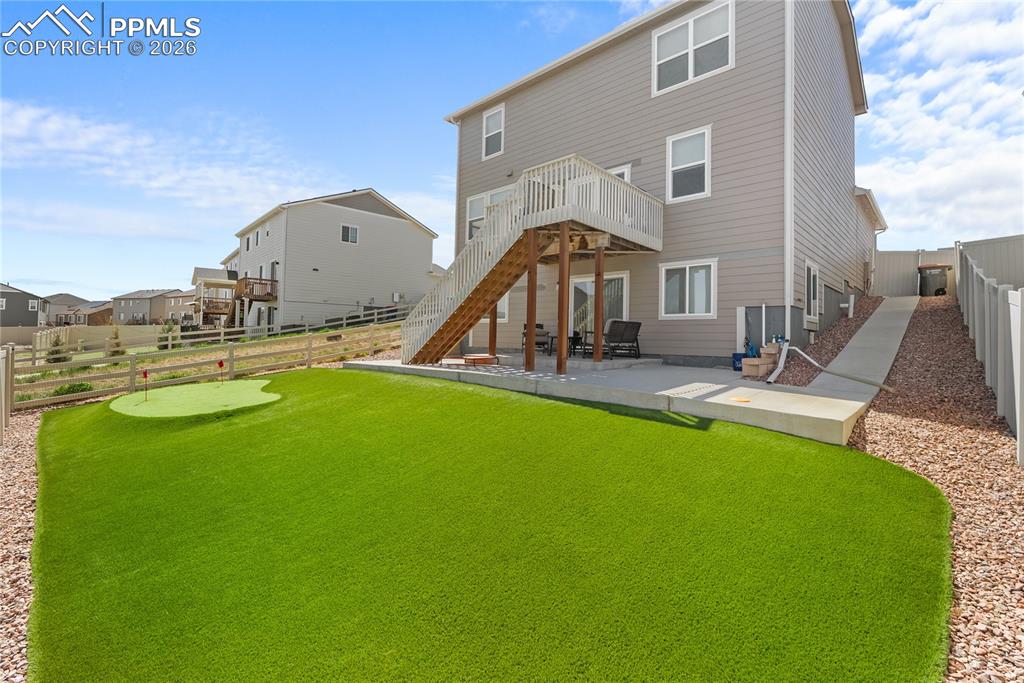 Image 31 of 37: Back of Structure