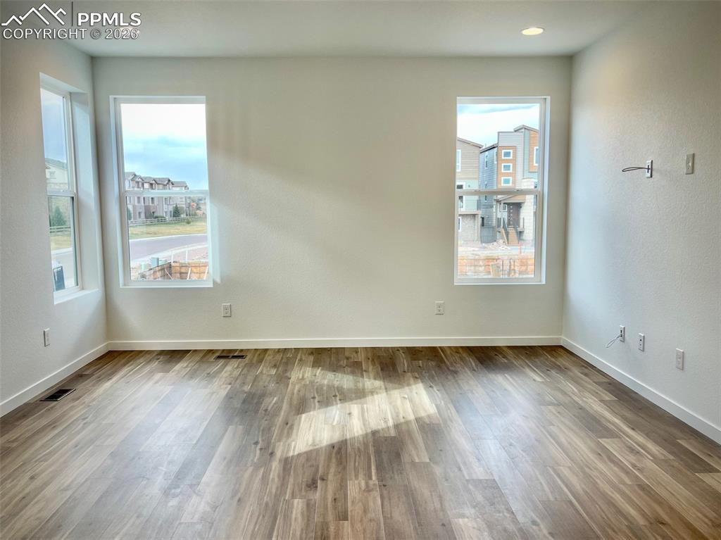 Image 10 of 22: Living Room