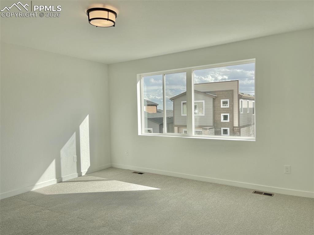 Image 18 of 22: Master Bedroom