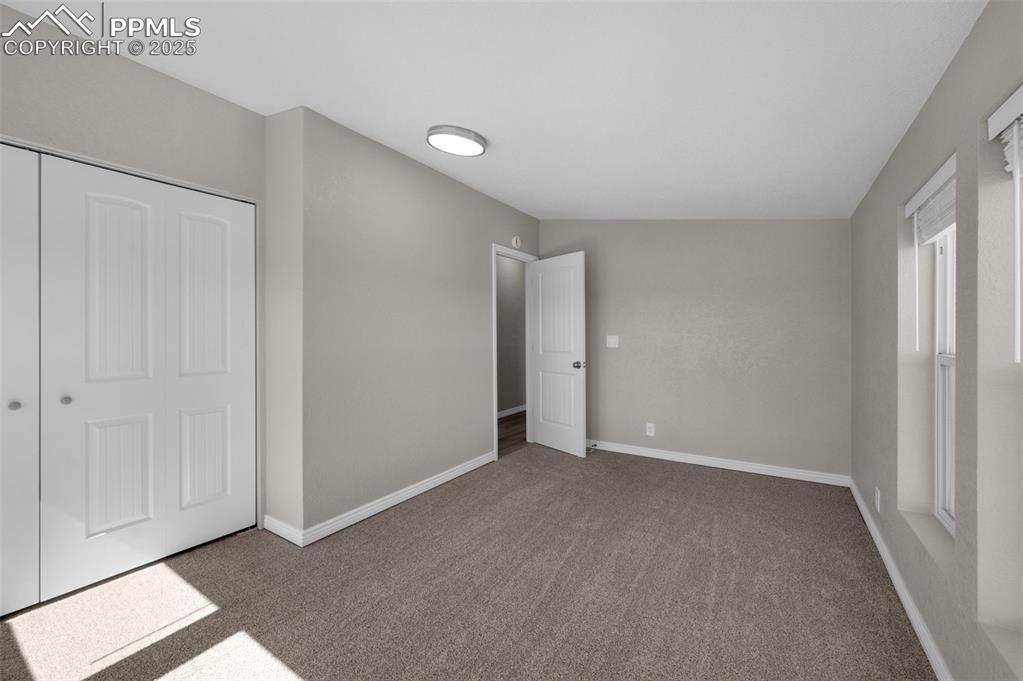 Image 14 of 39: Bedroom