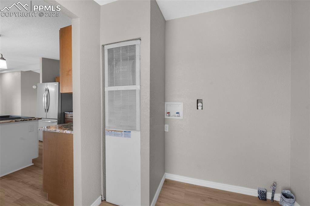 Image 20 of 39: Laundry