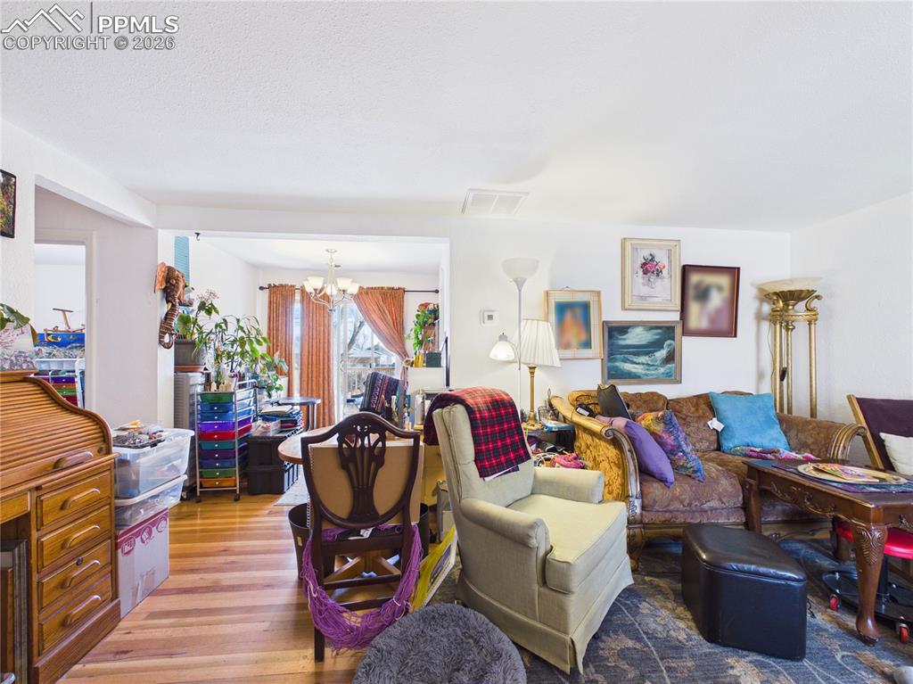 Image 4 of 26: Living Room