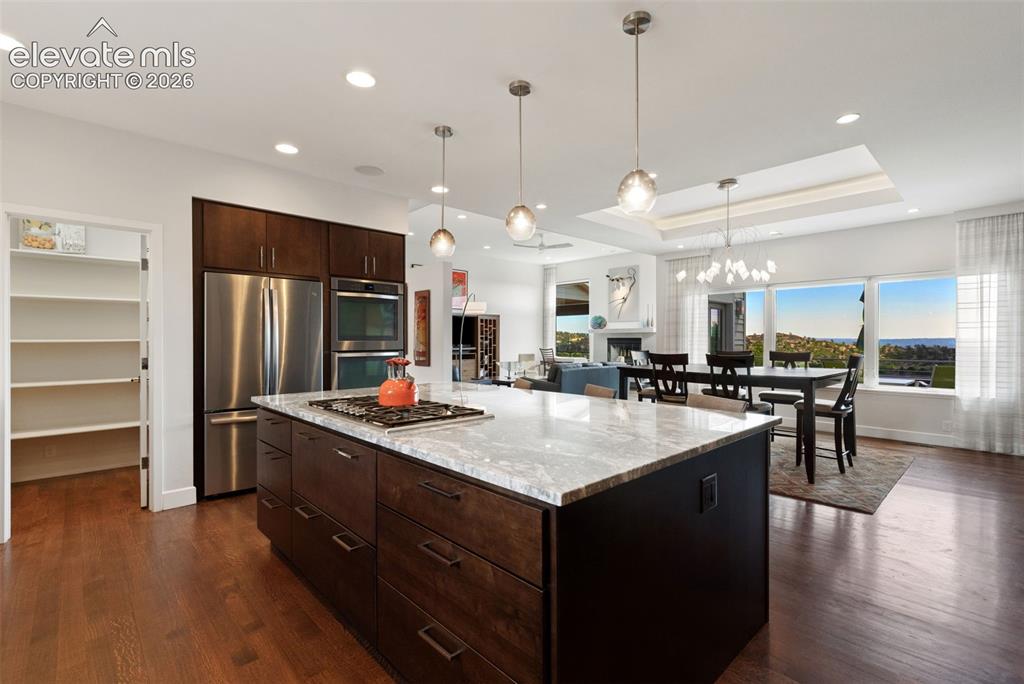 Image 20 of 50: Thermador Gas Cooktop & Large Kitchen Pantry
