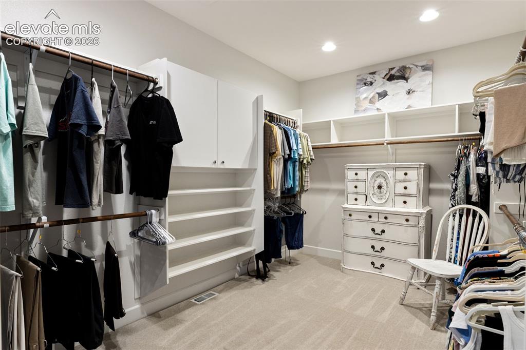 Image 29 of 50: Extraordinary Walk in Closet