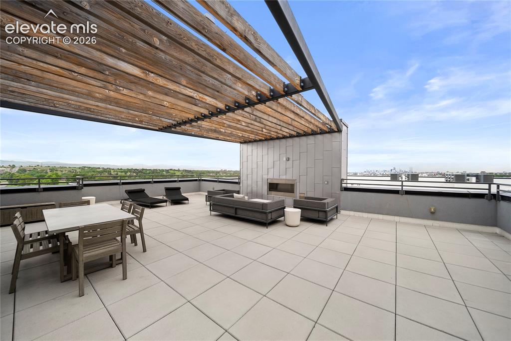 Image 16 of 29: Patio