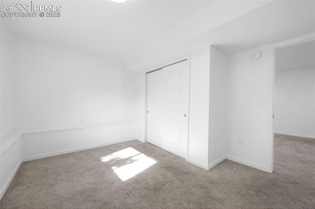 Image 25 of 32: Master Bedroom