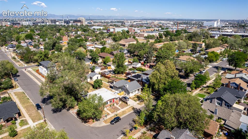 Image 35 of 40: Expansive fenced property