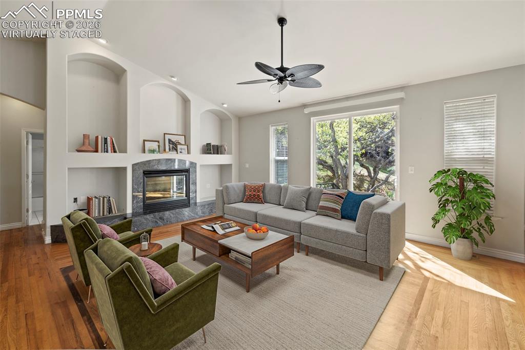 Image 15 of 50: Kitchen