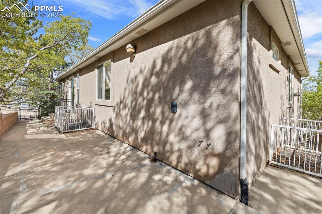 Image 47 of 50: Hallway