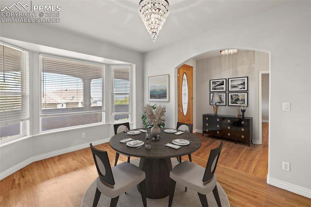 Image 7 of 50: Patio