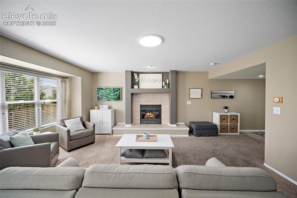 Image 15 of 48: Living Room