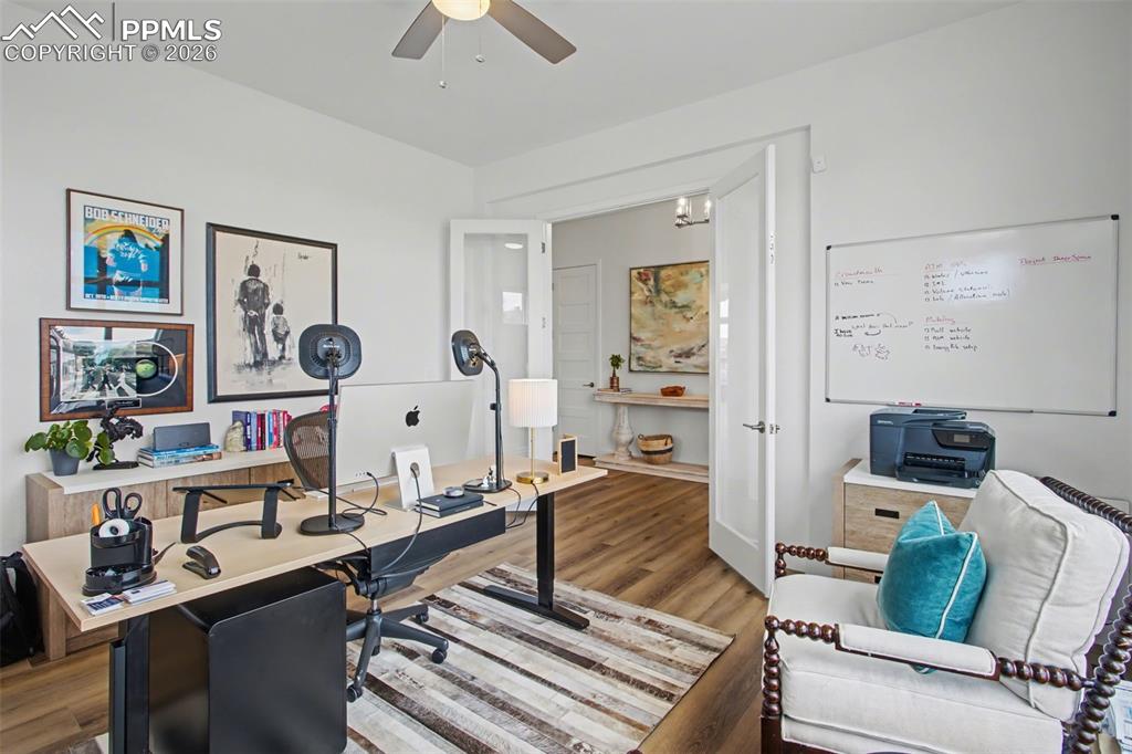 Image 6 of 39: Office