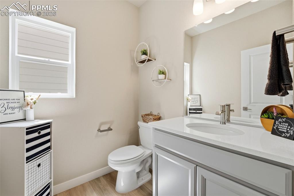 Image 16 of 42: Bathroom