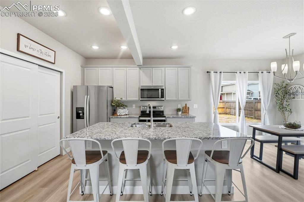 Image 7 of 42: Kitchen