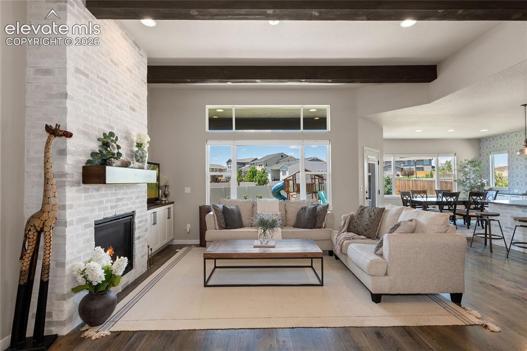 Image 13 of 41: Living Room