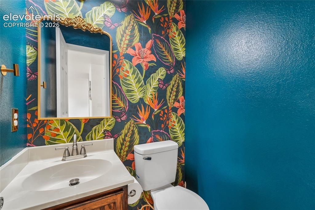 Image 15 of 50: Bathroom