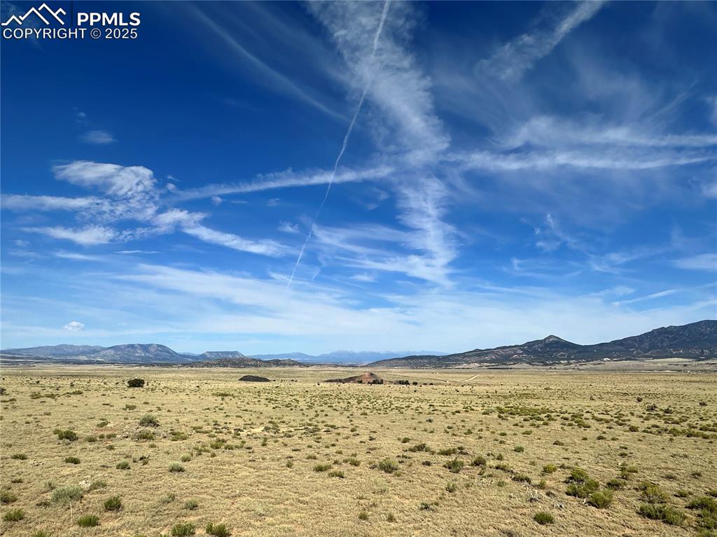 Image 12 of 14: West at Sangres