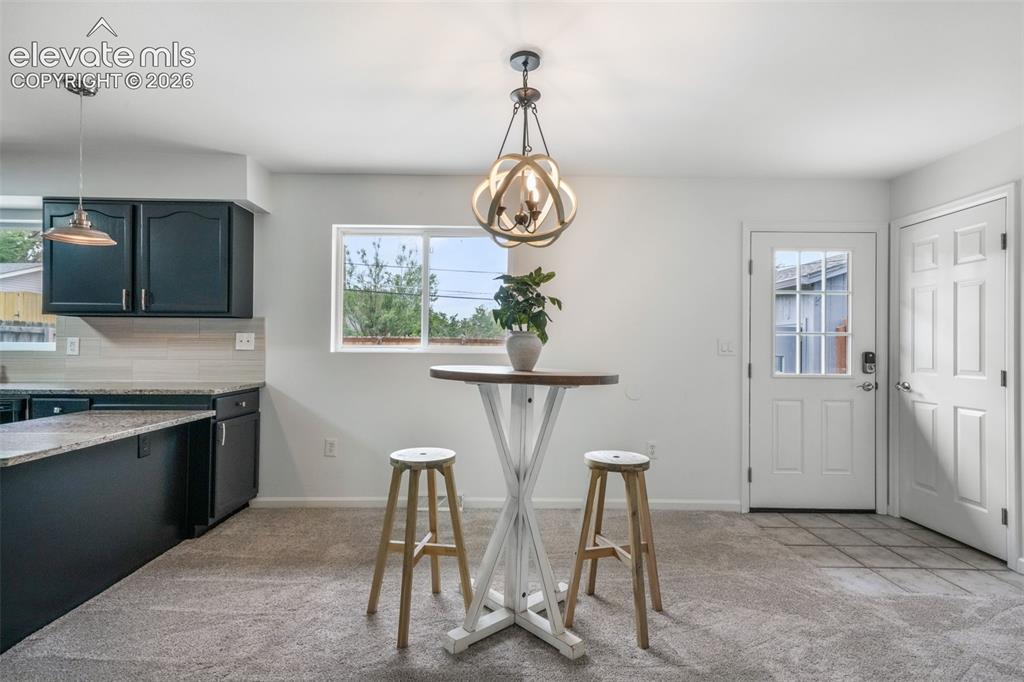 Image 9 of 50: Living Room