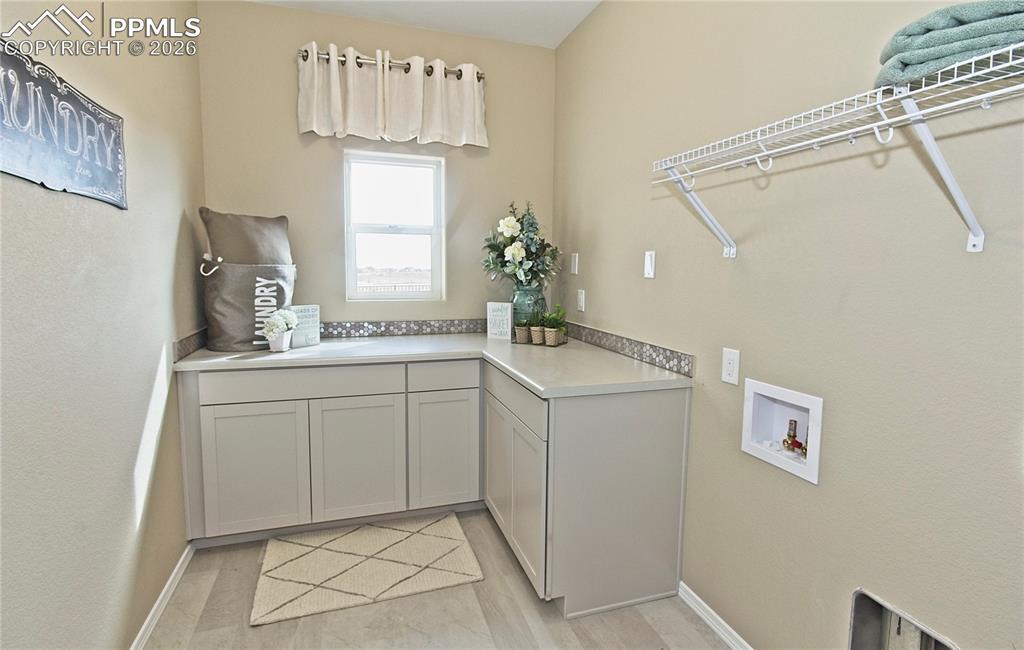 Image 14 of 30: Laundry